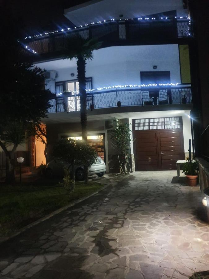 Brusciano Ospitalita Il Noce Bed & Breakfast エクステリア 写真