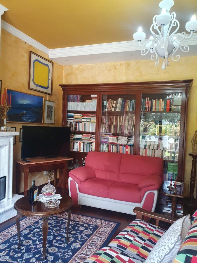 Brusciano Ospitalita Il Noce Bed & Breakfast エクステリア 写真